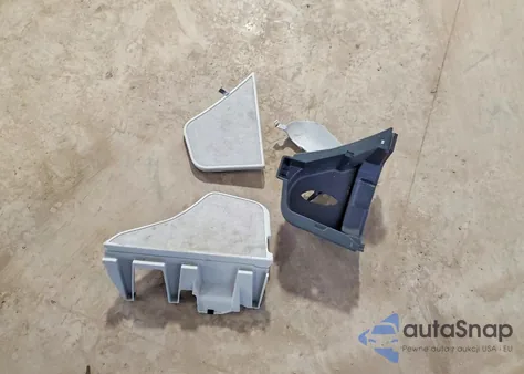 2012 Toyota Prius z USA, uszkodzony, nr VIN JTDKN3DU4C1531712